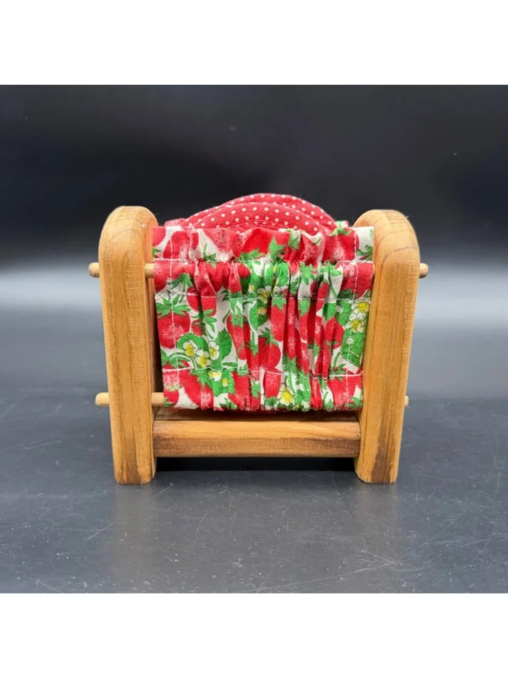 Quilted Strawberry Coasters Wood Holder Farmhouse Cottage Set Of 6 Polka Dots